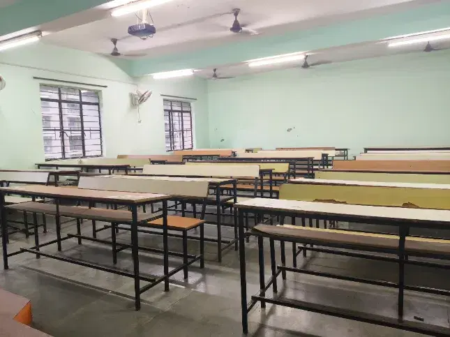 RCC Institute Of Information Technology Classroom photo 6